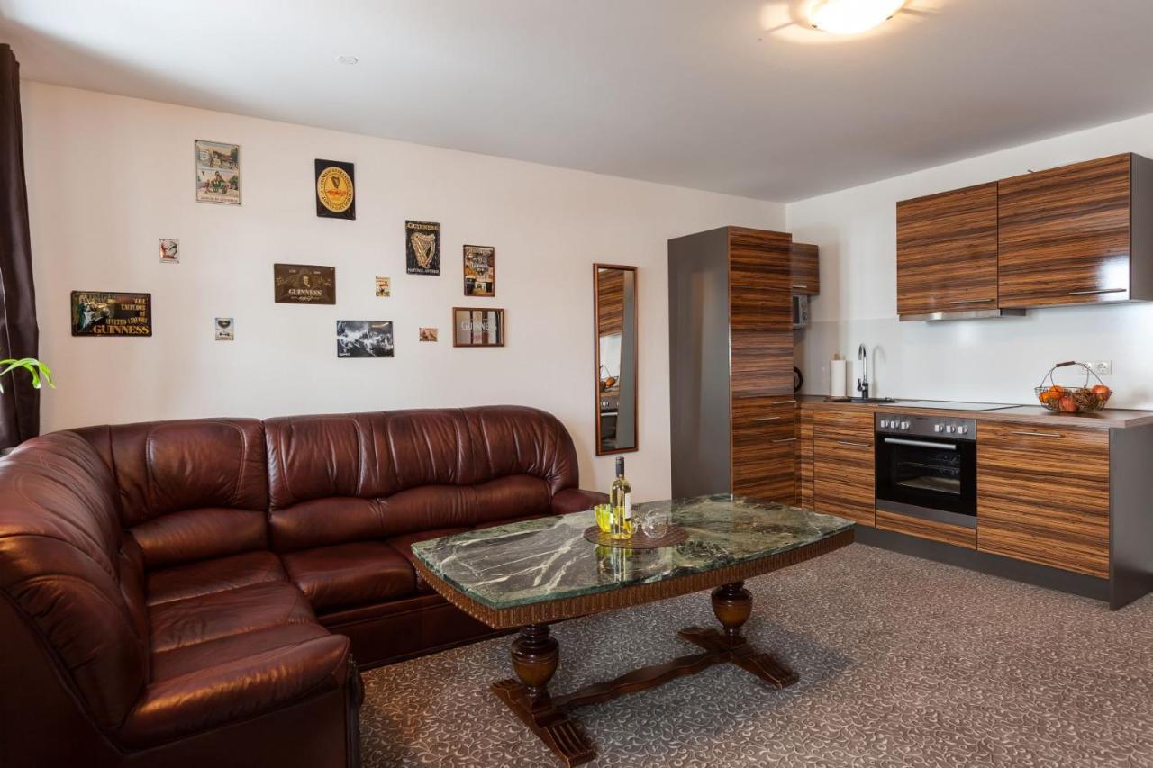 Vitusfort Appartement "Guinness Suite" ฟุสเซ่น ภายนอก รูปภาพ